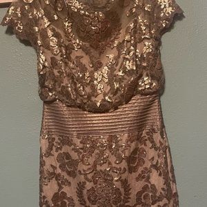 Beautiful brand new Tadashi Shoji!! Perfect for dinner party or wedding guest!!